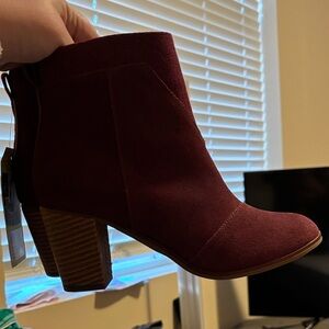 Elegant Dark Purple Ankle Boots